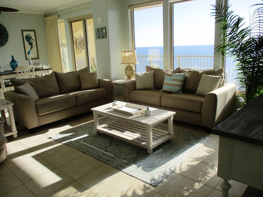 Coastal living room decor with lovely view